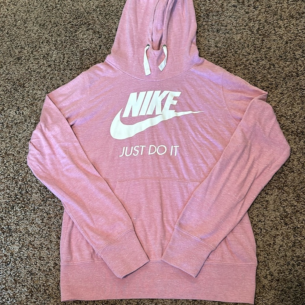 Nike women’s hoodie